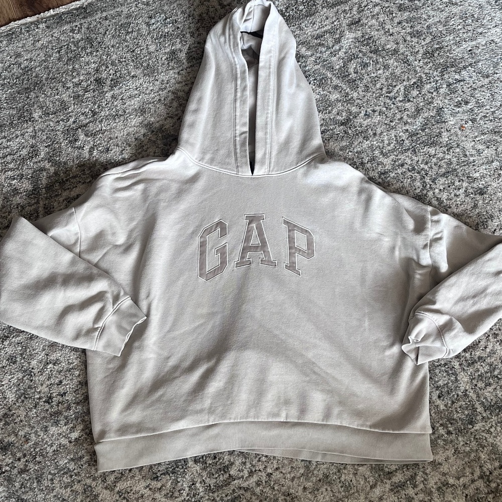 Gap beige hoodie